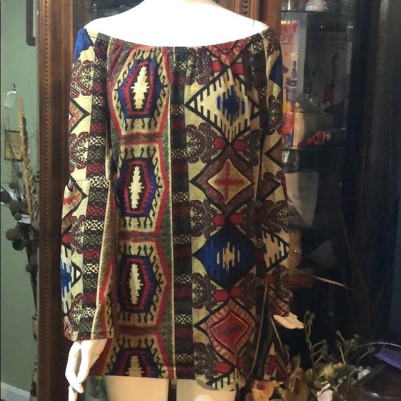 Win Win Tops - Bell Sleeve Tunic